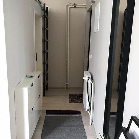 Studio Apartman Park Galerija Apartment Осиек Екстериор снимка